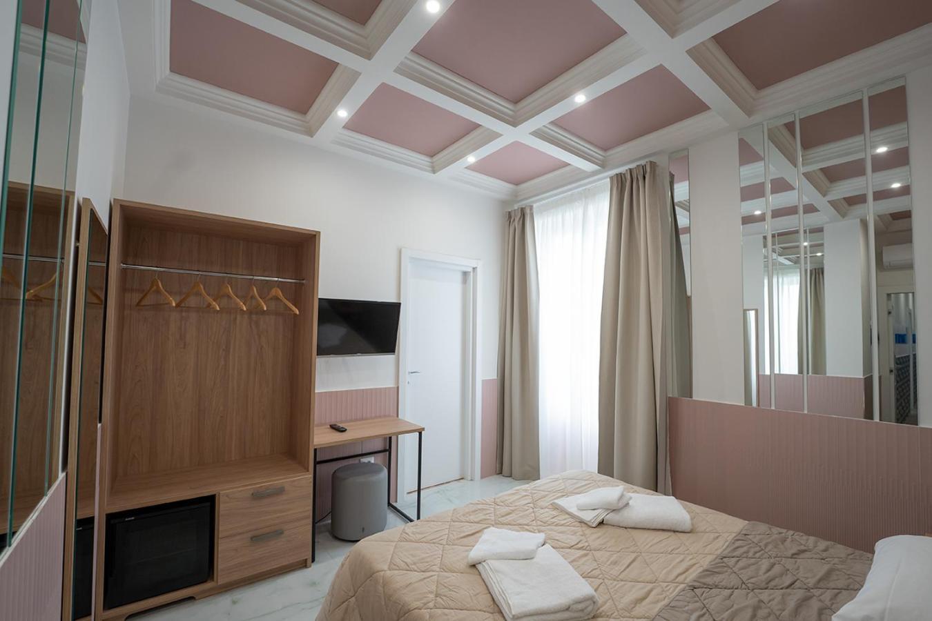 Medina H. Napoli Centro, By Clapa Group Hotel Exterior photo