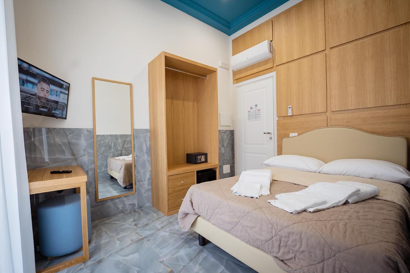 Medina H. Napoli Centro, By Clapa Group Hotel Exterior photo